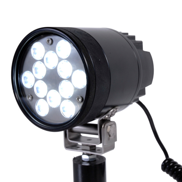 Scheinwerfer TREBLE-LIGHT LED 5000 Spot, 12–24 V,DIN-Aufnahme