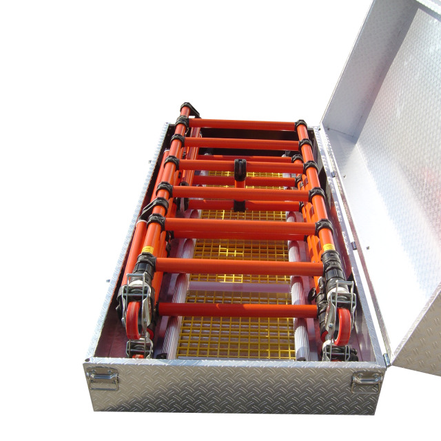 Transportbox für Rettungsplattform AVV Quick Basemit 820 mm Plattformbreite, seewasserfestes Aluminium, Tragegriffe