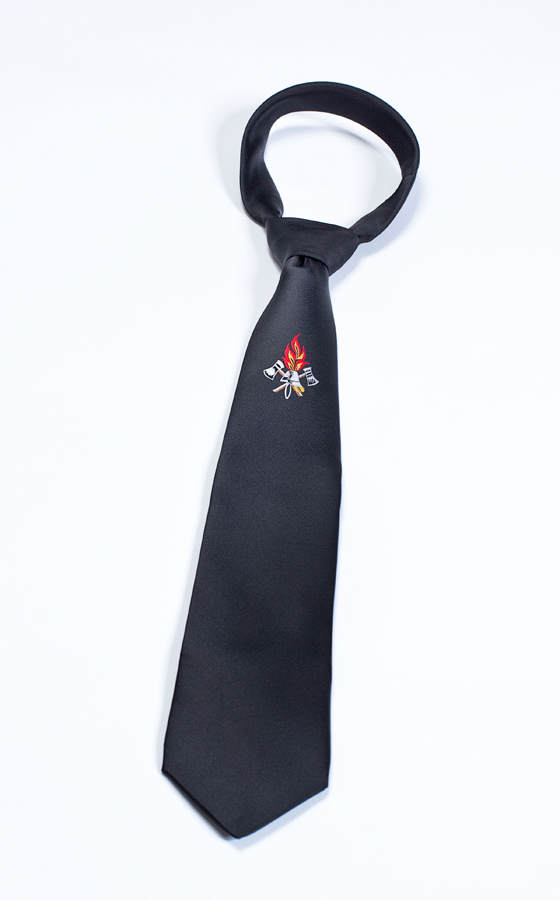 Krawatte HAUCKE, schwarz, mit Emblem
